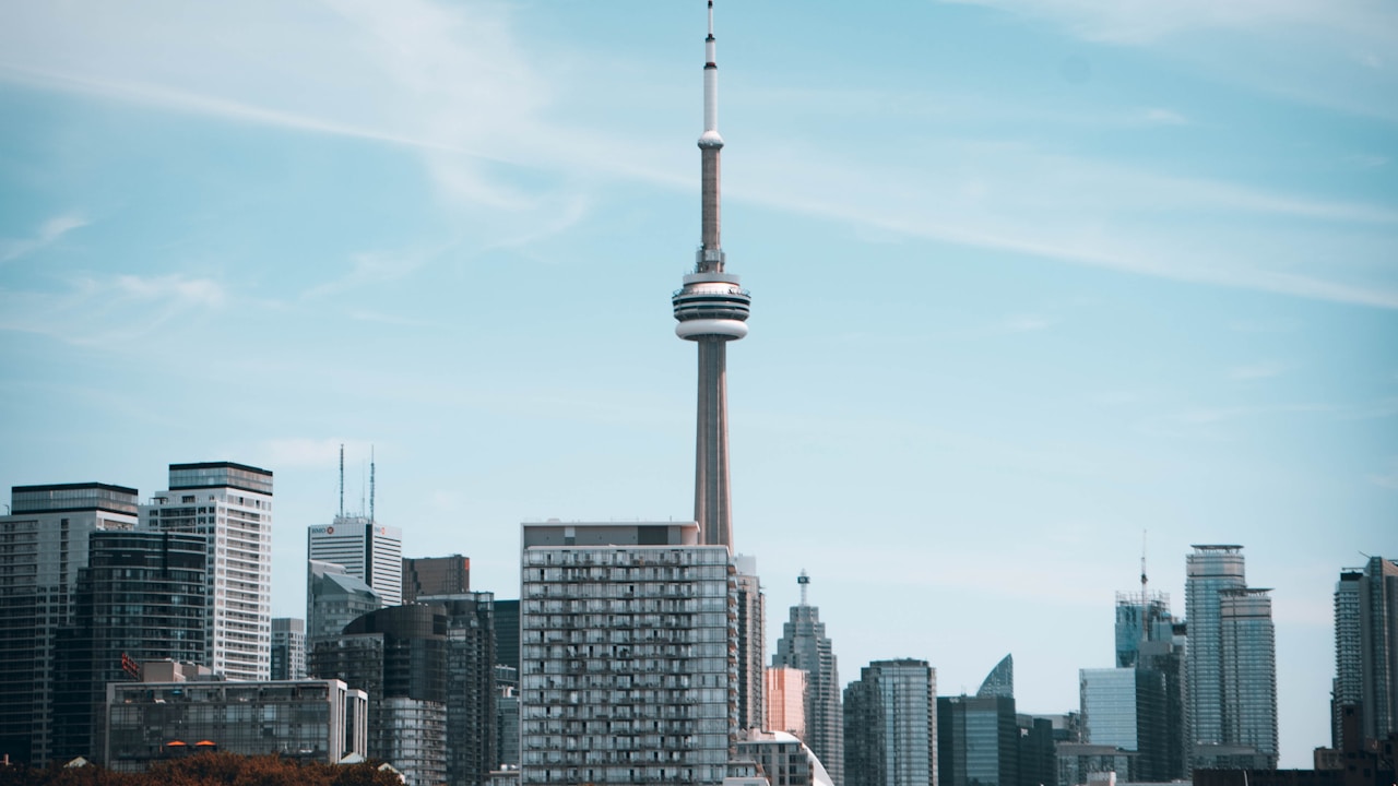 Life and cityscape in Canada